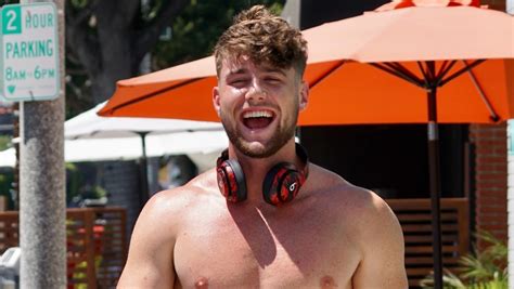 Harry jowsey onlyfans leaked - Too Hot to Handle's Harry Jowsey says he made over $100K in 24 hours after uploading a racy video on OnlyFans - as he reveals his staggering income from the …